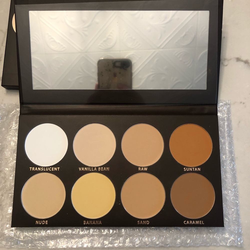 NIB KAB Cosmetics Contour Palette